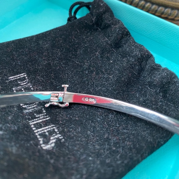 *SOLD*Sterling silver bangle - Picture 4 of 4